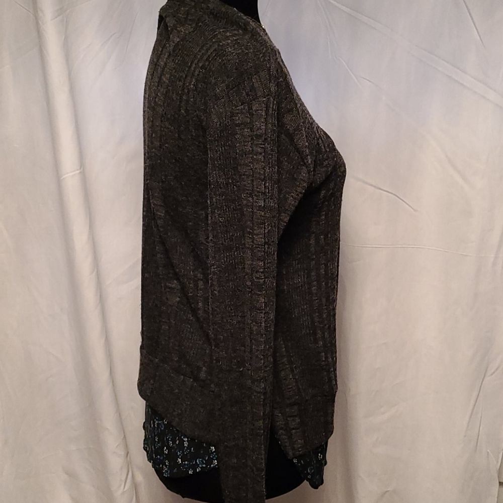 Sweater - Picture 3 of 7